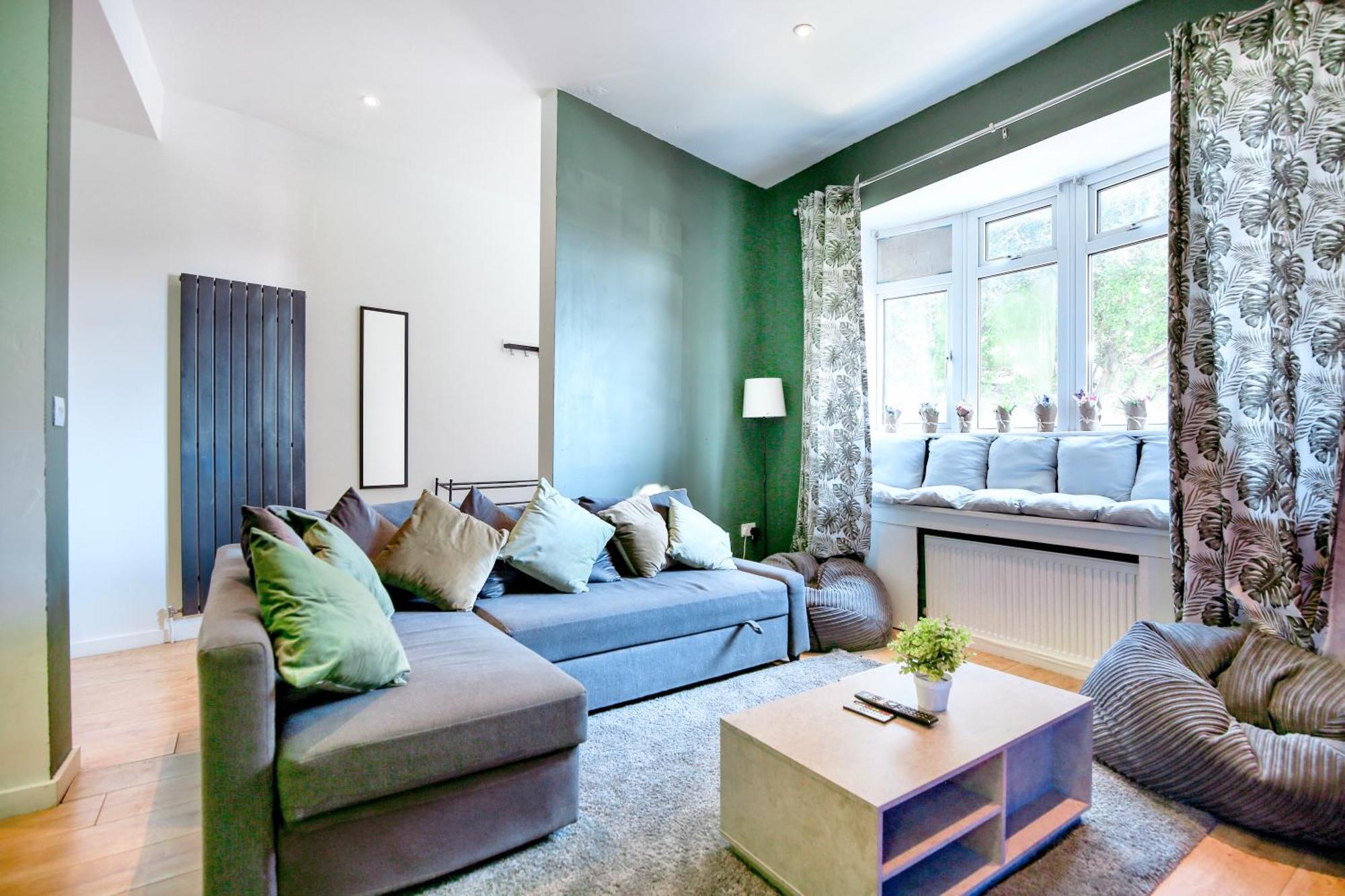 Three Bedroom House By Peacegrove Homes Short Lets & Serviced Accommodation Brighton With Free Wifi & Pet Friendly Exterior foto