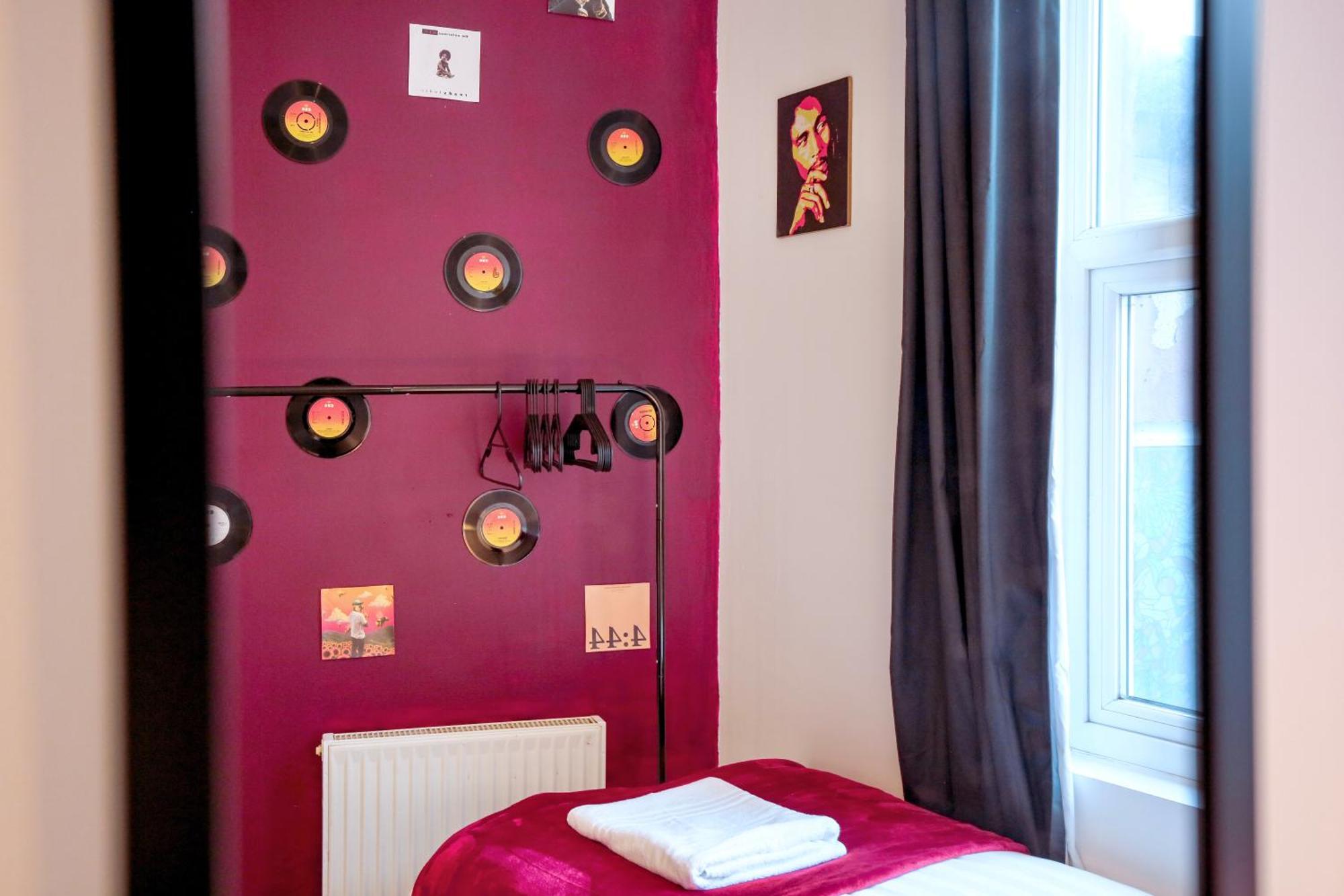 Three Bedroom House By Peacegrove Homes Short Lets & Serviced Accommodation Brighton With Free Wifi & Pet Friendly Exterior foto